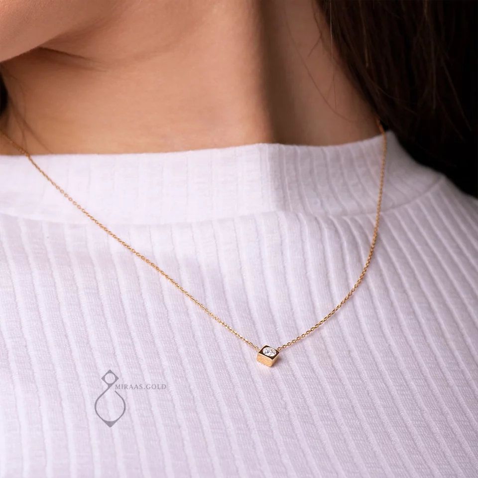 گردنبند طلا طرح تک نگین کد 171