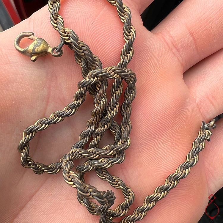 سیاه شدن زنجیر طلا