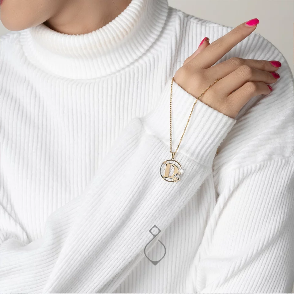 پلاک طلا لیزری طرح حرف دی کد 125